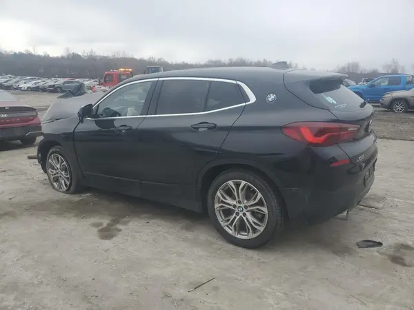 WBXYJ1C09N5U76133 2022 BMW X2 - Image 2