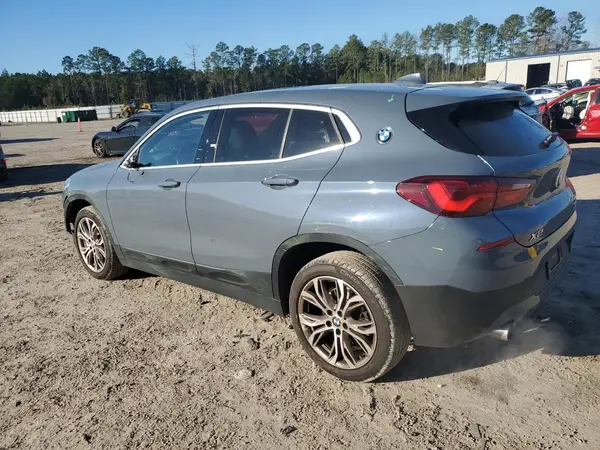 WBXYJ1C0XN5T67566 2022 BMW X2 - Image 2