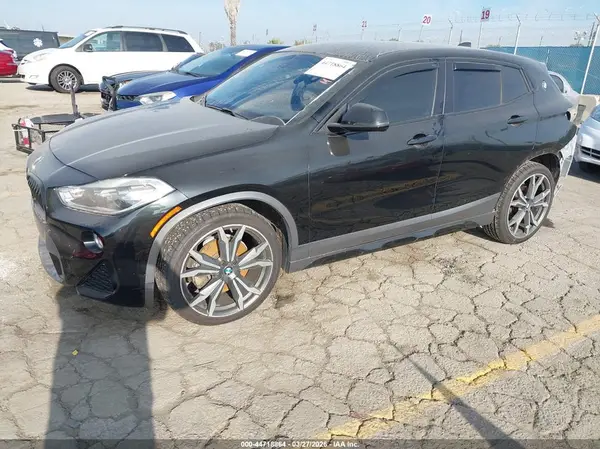 WBXYJ3C30JEJ75668 2018 BMW X2 - Image 2