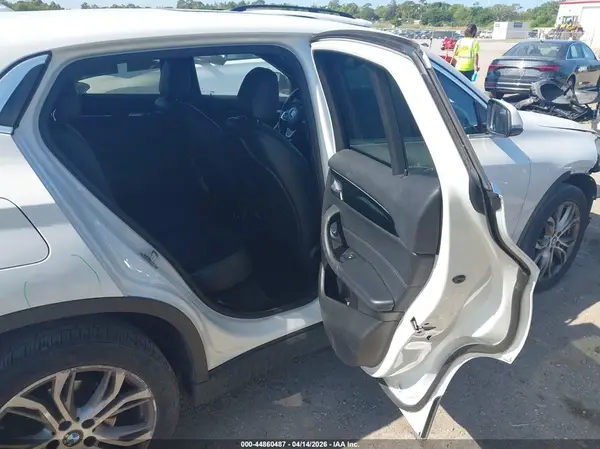WBXYJ3C31JEB37949 2018 BMW X2 - Image 8