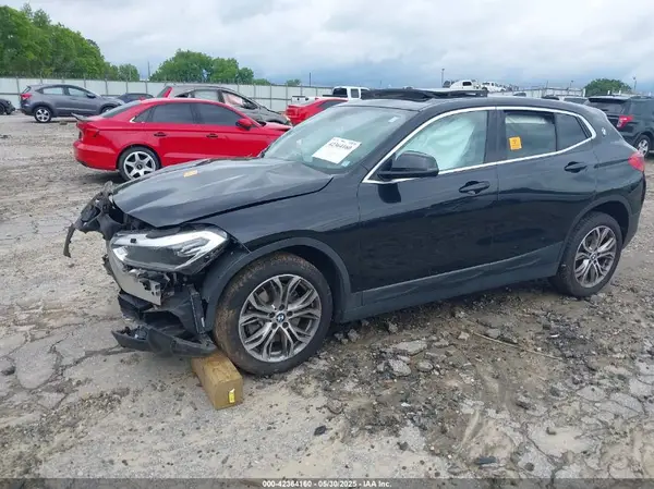 WBXYJ3C31JEJ84394 2018 BMW X2 - Image 2