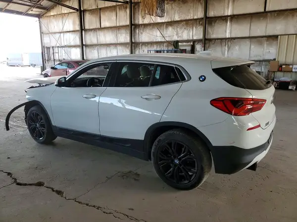 WBXYJ3C31JEP75972 2018 BMW X2 - Image 2