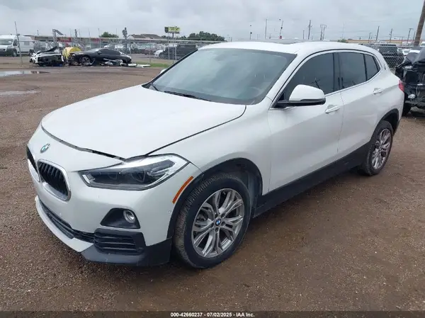 WBXYJ3C33JEJ84753 2018 BMW X2 - Image 2