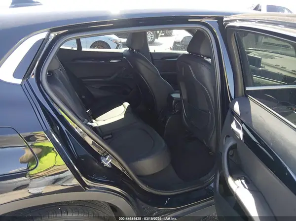 WBXYJ3C33JEJ84994 2018 BMW X2 - Image 8