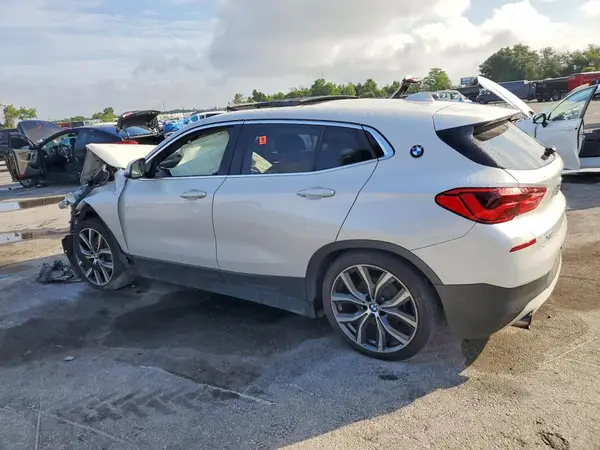 WBXYJ3C34JEJ75916 2018 BMW X2 - Image 2