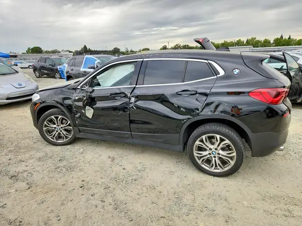 WBXYJ3C35JEJ81496 2018 BMW X2 - Image 2