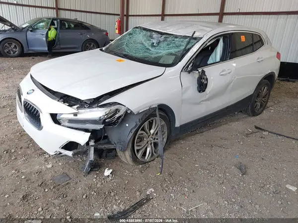 WBXYJ3C35JEJ84558 2018 BMW X2 - Image 2