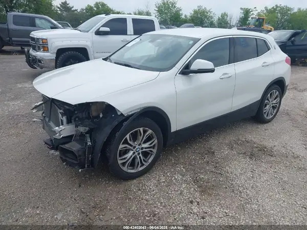 WBXYJ3C36JEB37994 2018 BMW X2 - Image 2