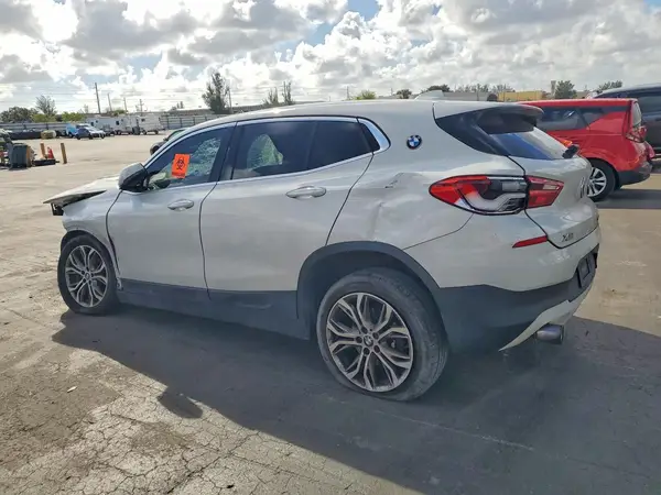WBXYJ3C36JEJ75528 2018 BMW X2 - Image 2