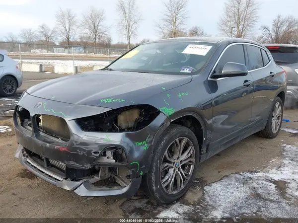 WBXYJ3C37JEJ89745 2018 BMW X2 - Image 2