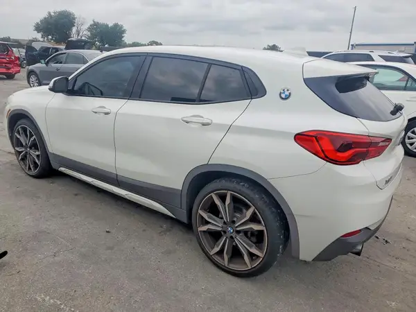 WBXYJ3C38JEJ83923 2018 BMW X2 - Image 2