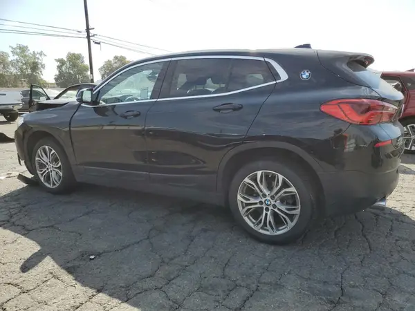 WBXYJ3C39JEJ75393 2018 BMW X2 - Image 2