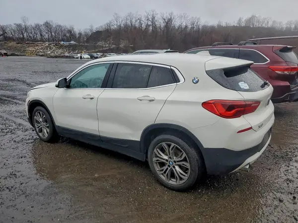 WBXYJ3C39JEJ81694 2018 BMW X2 - Image 2