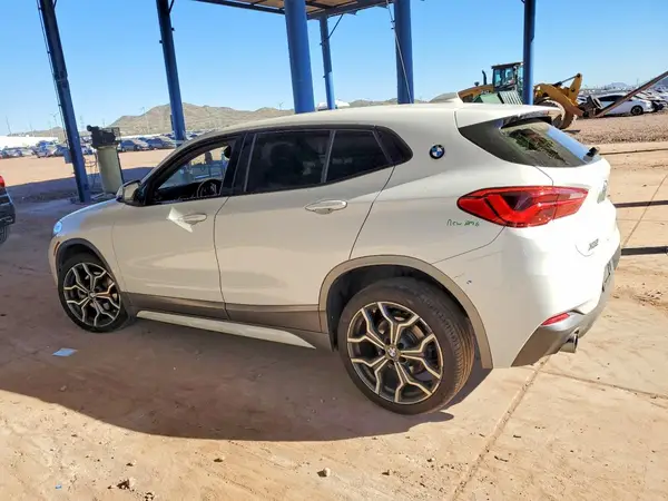 WBXYJ3C39JEJ82229 2018 BMW X2 - Image 2