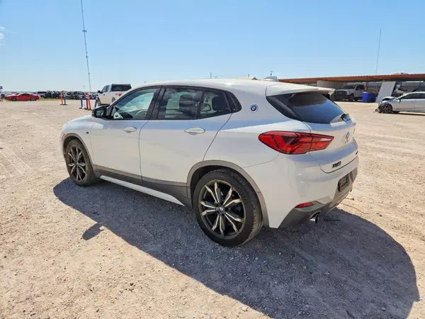 WBXYJ3C39JEJ84594 2018 BMW X2 - Image 2