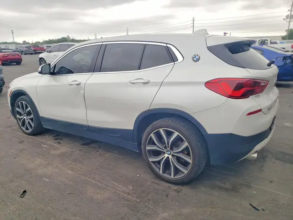WBXYJ3C3XJEJ83972 2018 BMW X2 - Image 2