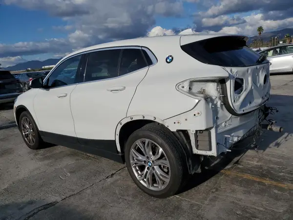 WBXYJ3C3XJEJ91568 2018 BMW X2 - Image 2