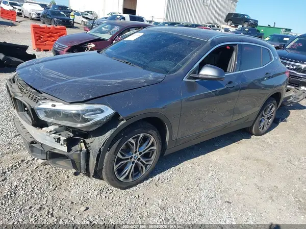 WBXYJ3C50K5N33967 2019 BMW X2 - Image 2