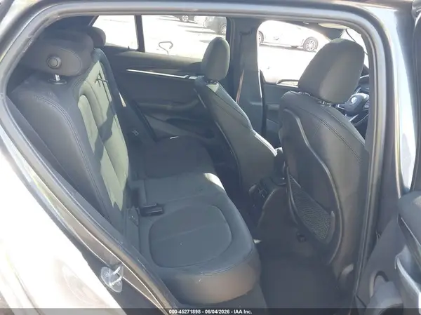 WBXYJ3C50K5N33967 2019 BMW X2 - Image 8