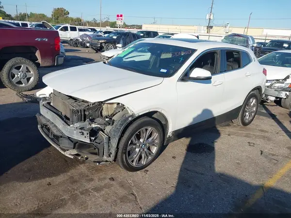 WBXYJ3C57KEP77132 2019 BMW X2 - Image 2
