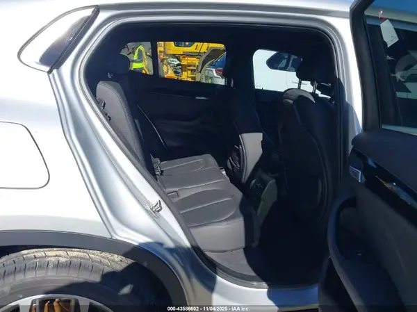 WBXYJ3C59K5N58270 2019 BMW X2 - Image 8