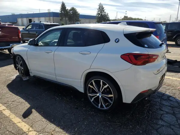 WBXYJ5C30JEF69119 2018 BMW X2 - Image 2