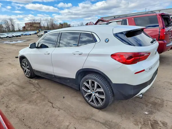 WBXYJ5C30JEF69685 2018 BMW X2 - Image 2