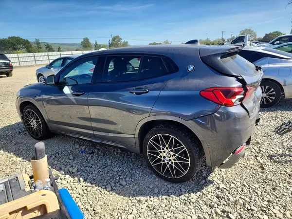 WBXYJ5C30JEF71095 2018 BMW X2 - Image 2