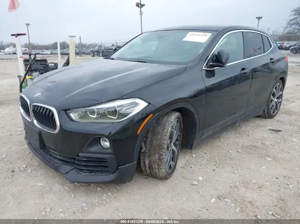 WBXYJ5C30JEF72795 2018 BMW X2 - Image 2