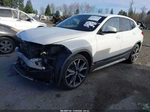 WBXYJ5C30JEF75714 2018 BMW X2 - Image 2
