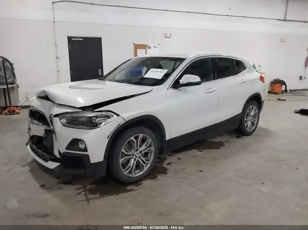 WBXYJ5C30JEF78306 2018 BMW X2 - Image 2