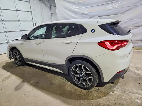 WBXYJ5C30JEF78807 2018 BMW X2 - Image 2