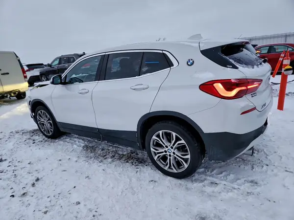 WBXYJ5C30JEF82176 2018 BMW X2 - Image 2