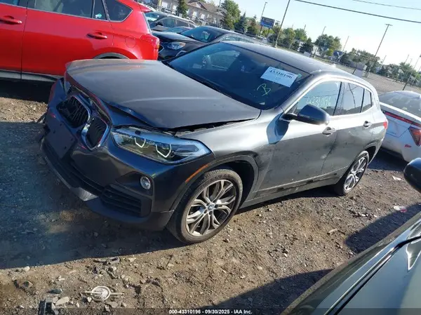 WBXYJ5C31JEF69291 2018 BMW X2 - Image 2