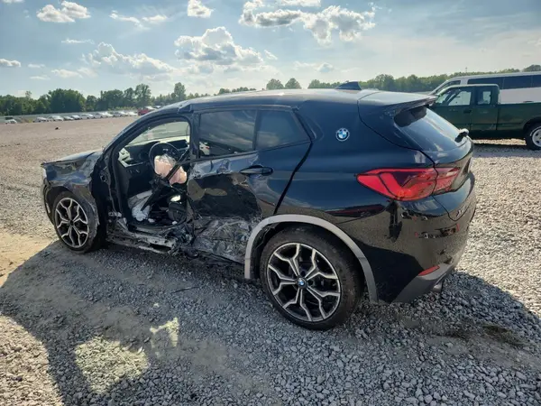 WBXYJ5C31JEF70568 2018 BMW X2 - Image 2