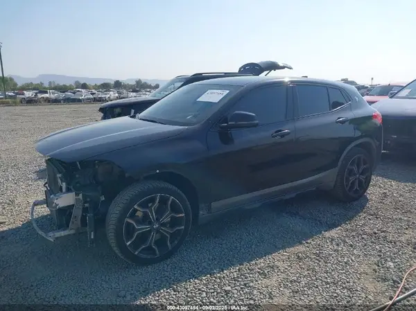 WBXYJ5C31JEF77651 2018 BMW X2 - Image 2