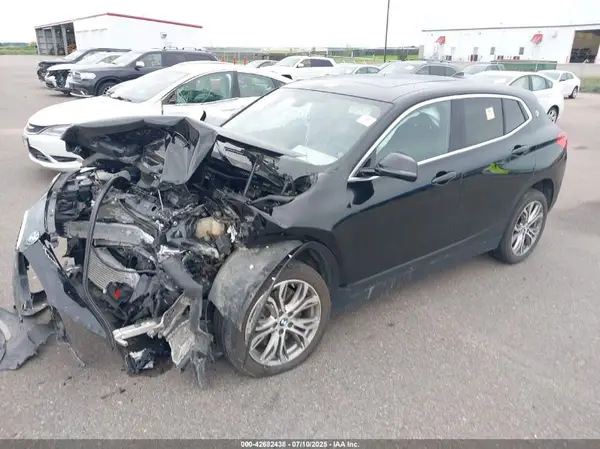 WBXYJ5C32JEF73754 2018 BMW X2 - Image 2