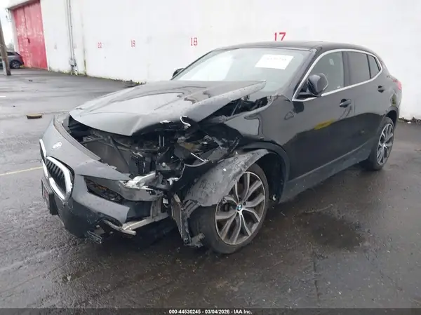 WBXYJ5C32JEF76637 2018 BMW X2 - Image 2