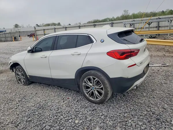 WBXYJ5C32JEF77383 2018 BMW X2 - Image 2