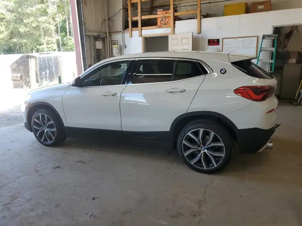 WBXYJ5C32JEF77710 2018 BMW X2 - Image 2