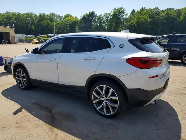 WBXYJ5C32JEF77805 2018 BMW X2 - Image 2