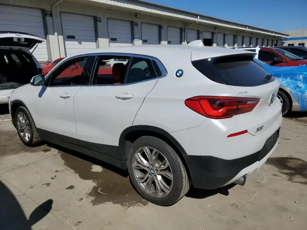 WBXYJ5C32JEF78520 2018 BMW X2 - Image 2