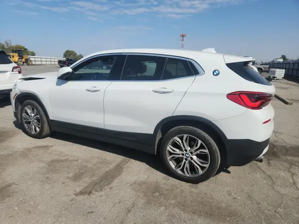 WBXYJ5C32JEF80042 2018 BMW X2 - Image 2