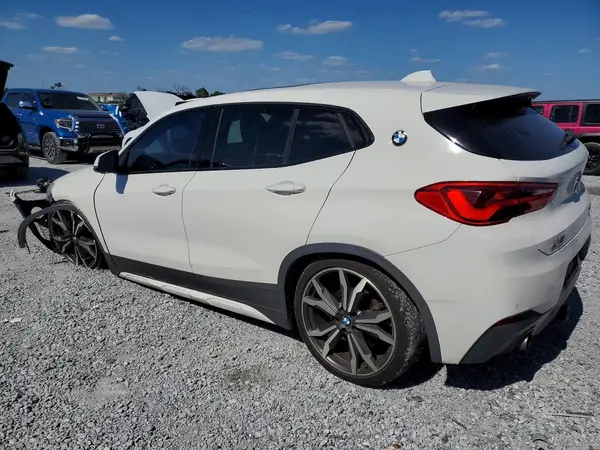 WBXYJ5C33JEF71592 2018 BMW X2 - Image 2