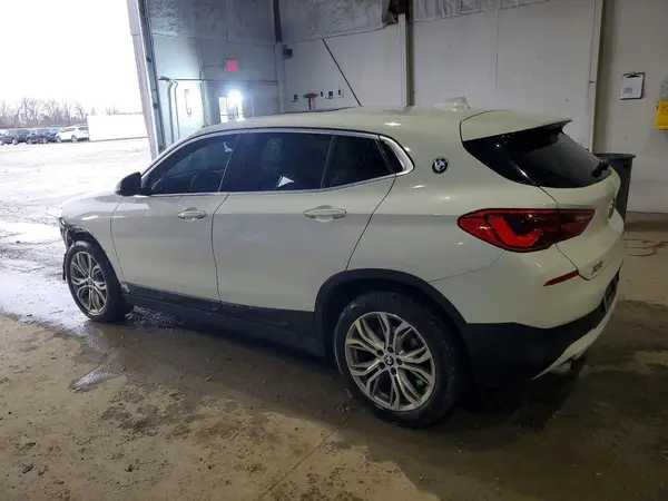WBXYJ5C33JEF74654 2018 BMW X2 - Image 2
