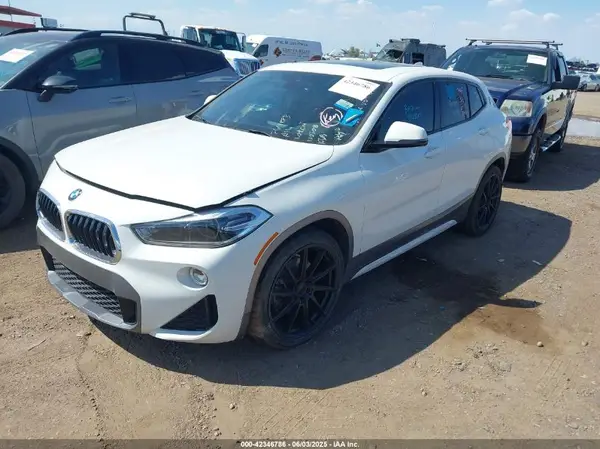 WBXYJ5C34JEF69883 2018 BMW X2 - Image 2