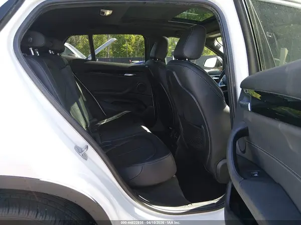 WBXYJ5C34JEF71553 2018 BMW X2 - Image 8