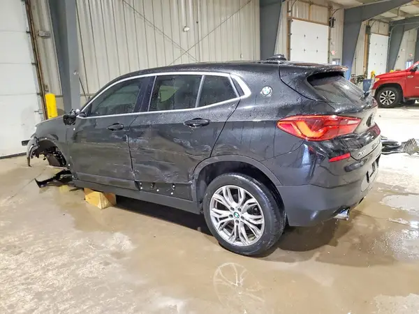 WBXYJ5C34JEF75778 2018 BMW X2 - Image 2
