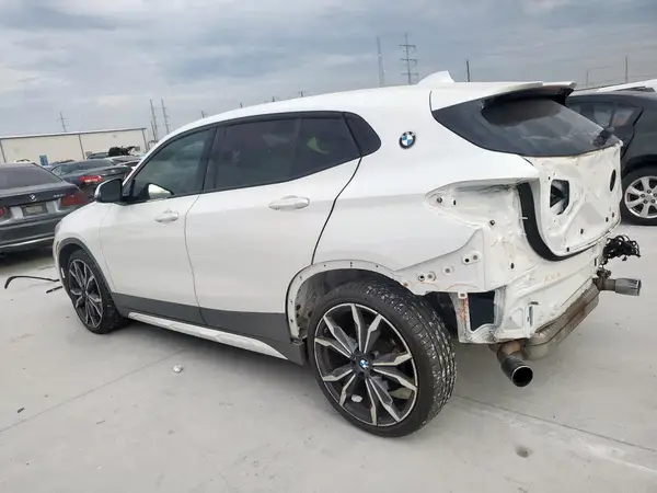 WBXYJ5C35JEF82366 2018 BMW X2 - Image 2