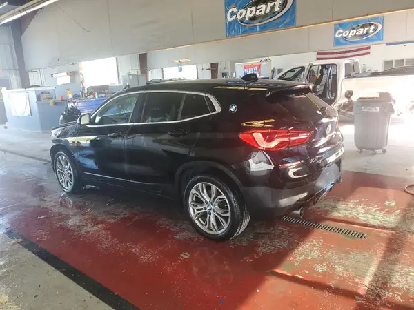 WBXYJ5C36JEF72302 2018 BMW X2 - Image 2
